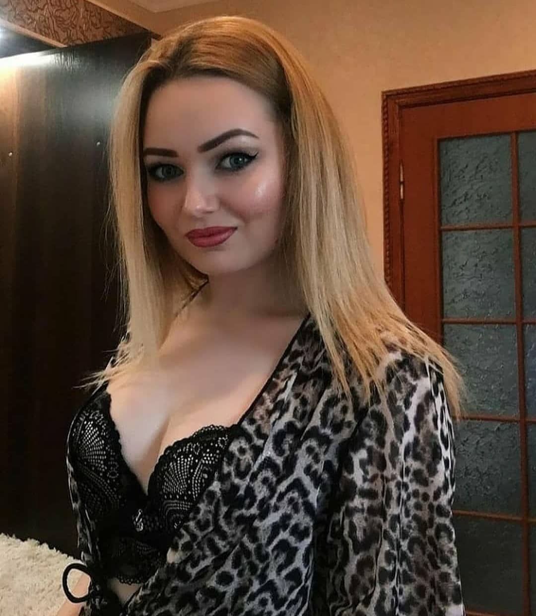 GOZDE ile telefonda sex ve sıcak sohbet